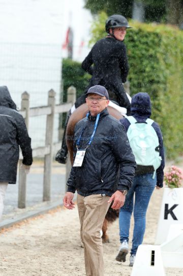 ps-m-2025-07-06-d3854-CHIO-Details-Dressur-Abreiteplatz-Hubertus Schmidt-Katharina HEMMER-GER-DENOIX PCH - OLDBG